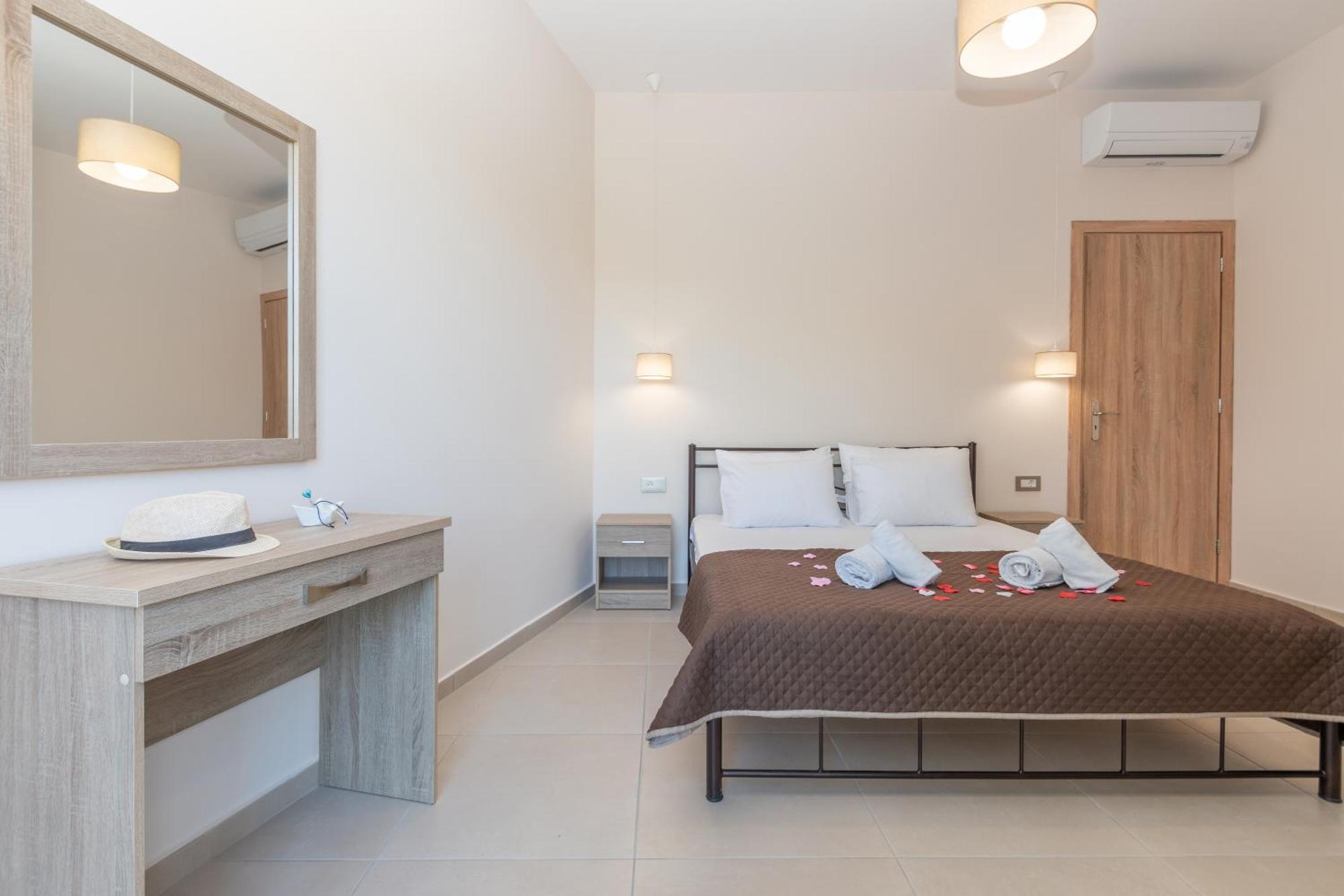 Katsaros Luxury Apts II 5 Min Walk To Beach Циливи Экстерьер фото