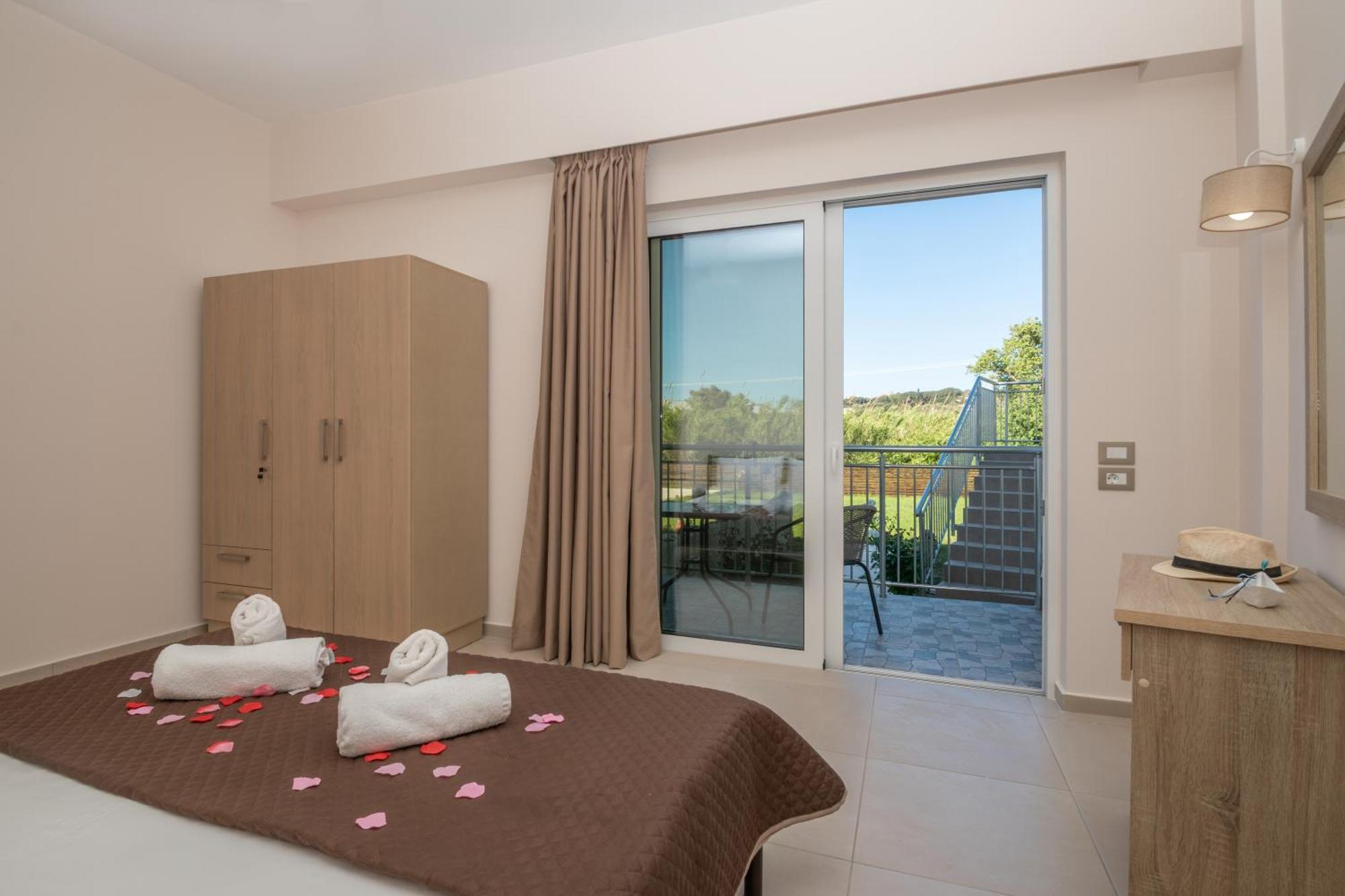 Katsaros Luxury Apts II 5 Min Walk To Beach Циливи Экстерьер фото
