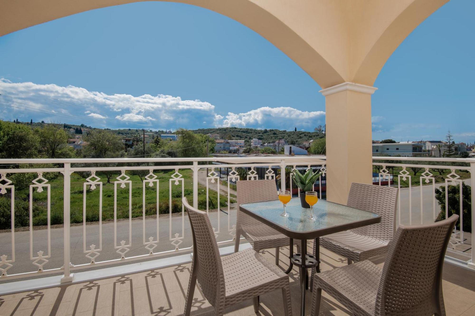 Katsaros Luxury Apts II 5 Min Walk To Beach Циливи Экстерьер фото
